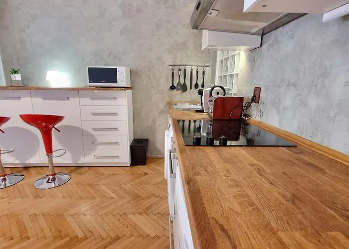 Stylish Flat In Area ! New With Great Access Daire