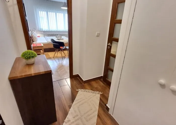 Stylish Flat In Area ! New With Great Access *